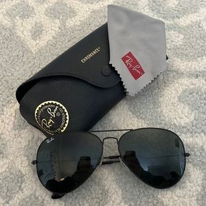 Black Men’s Aviator RayBans